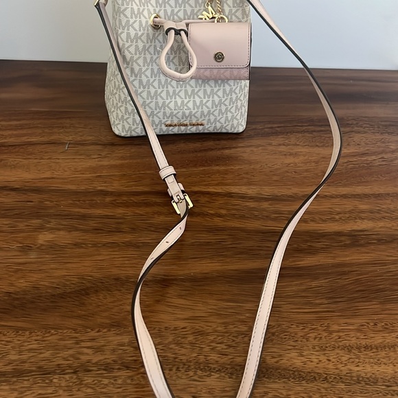 Michael Kors Cream Mini Bag with Gold Hardware - Picture 4 of 4